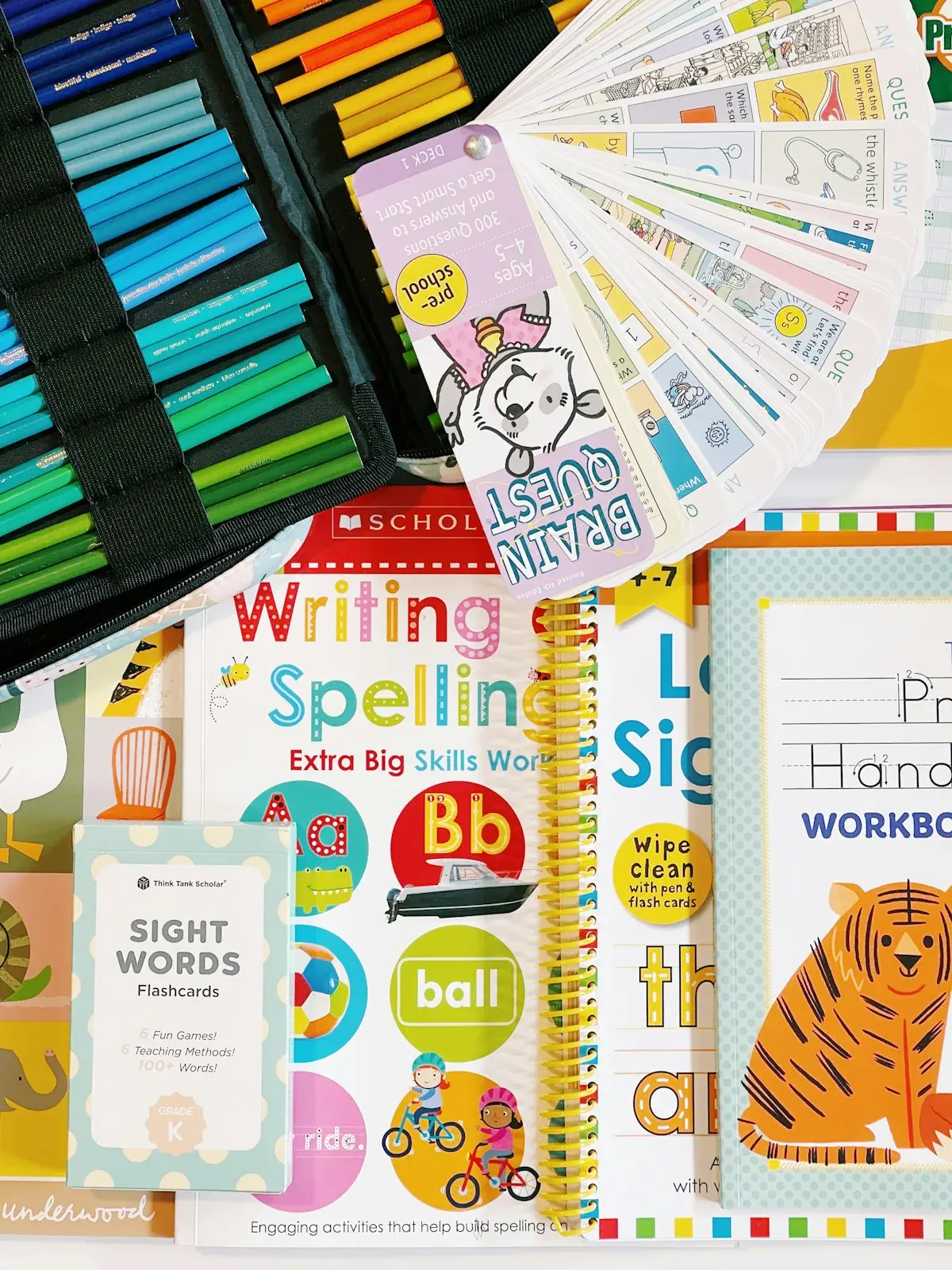 Illustration de l'article : Vocabulaire de l'école en anglais : salle de classe, fournitures et matières